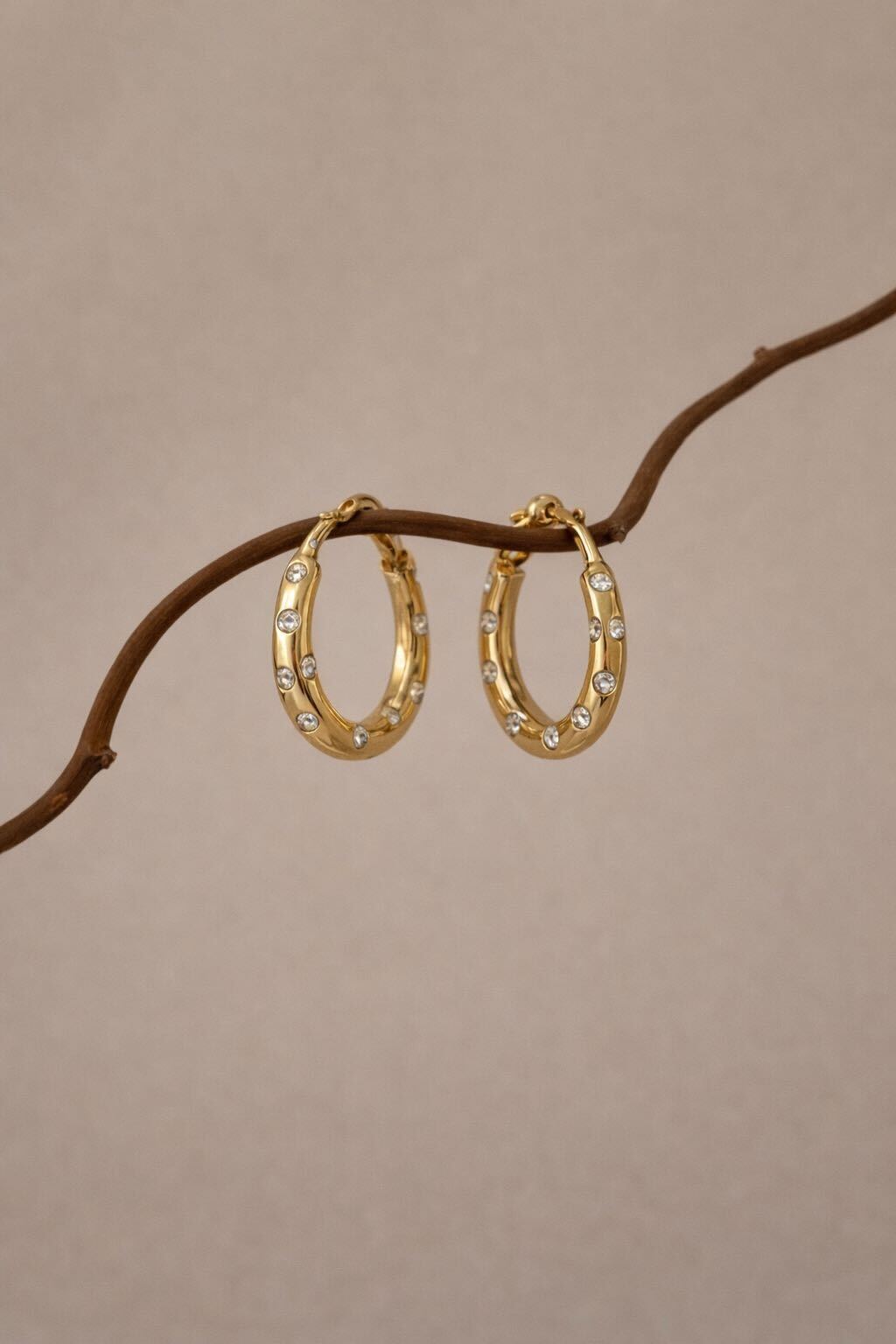 Twisted chain earrings