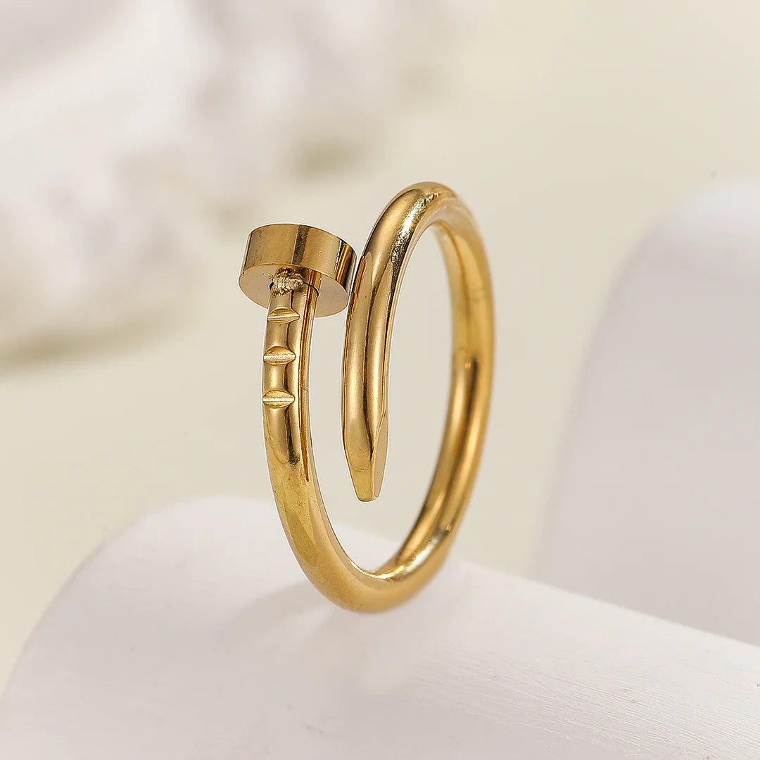 Nail Ring