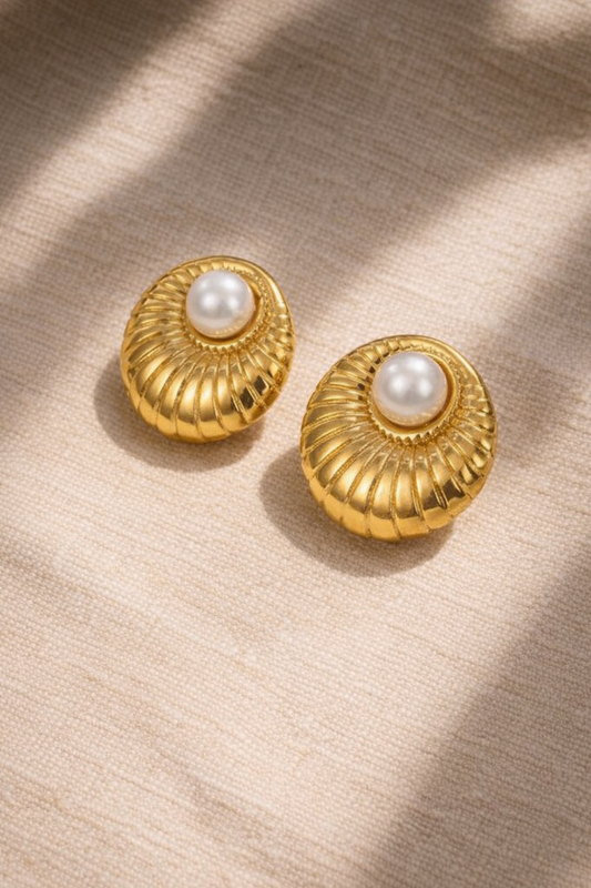 Pearl Gold Stud